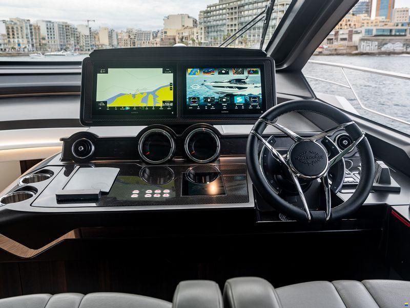 Sunseeker Predator 65