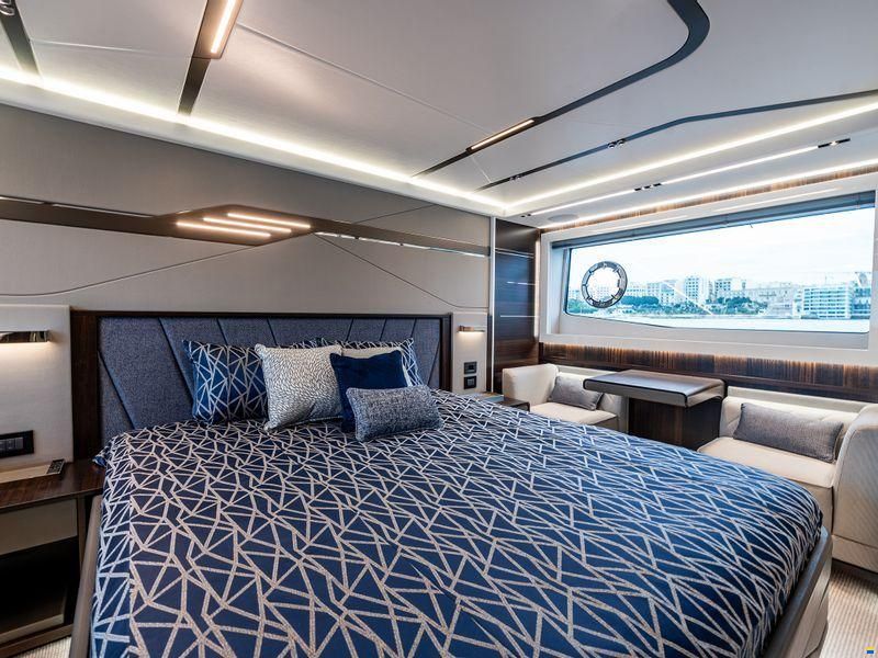 Sunseeker Predator 65