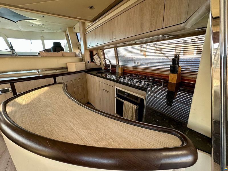 Sunseeker Manhattan 64