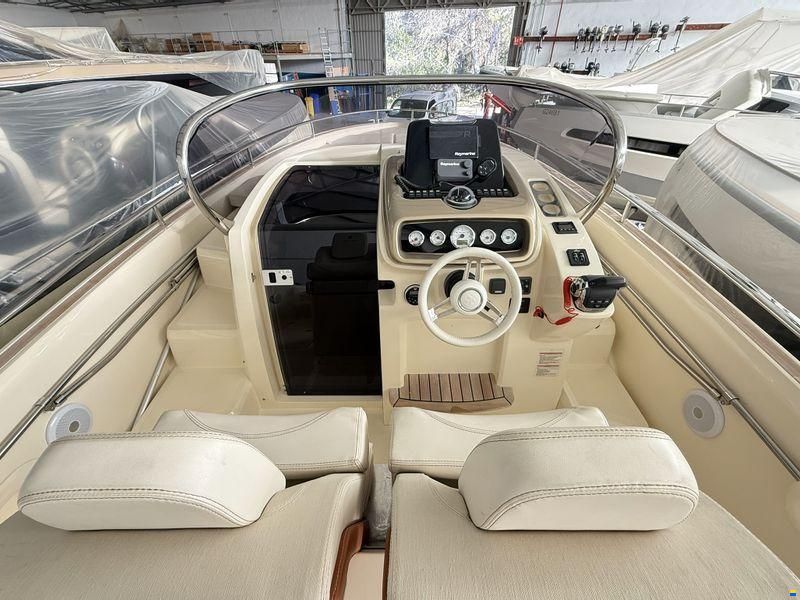 Invictus Yachts 280 GT