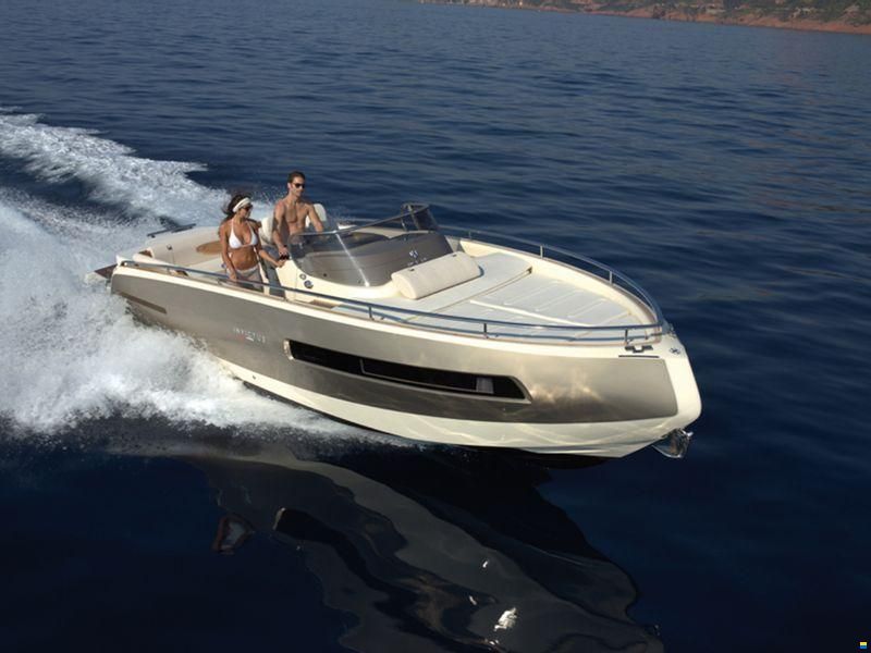 Invictus Yachts 280 GT