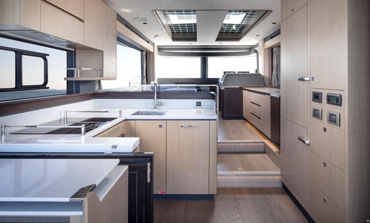 SIRENA 48 COUPE HYBRID