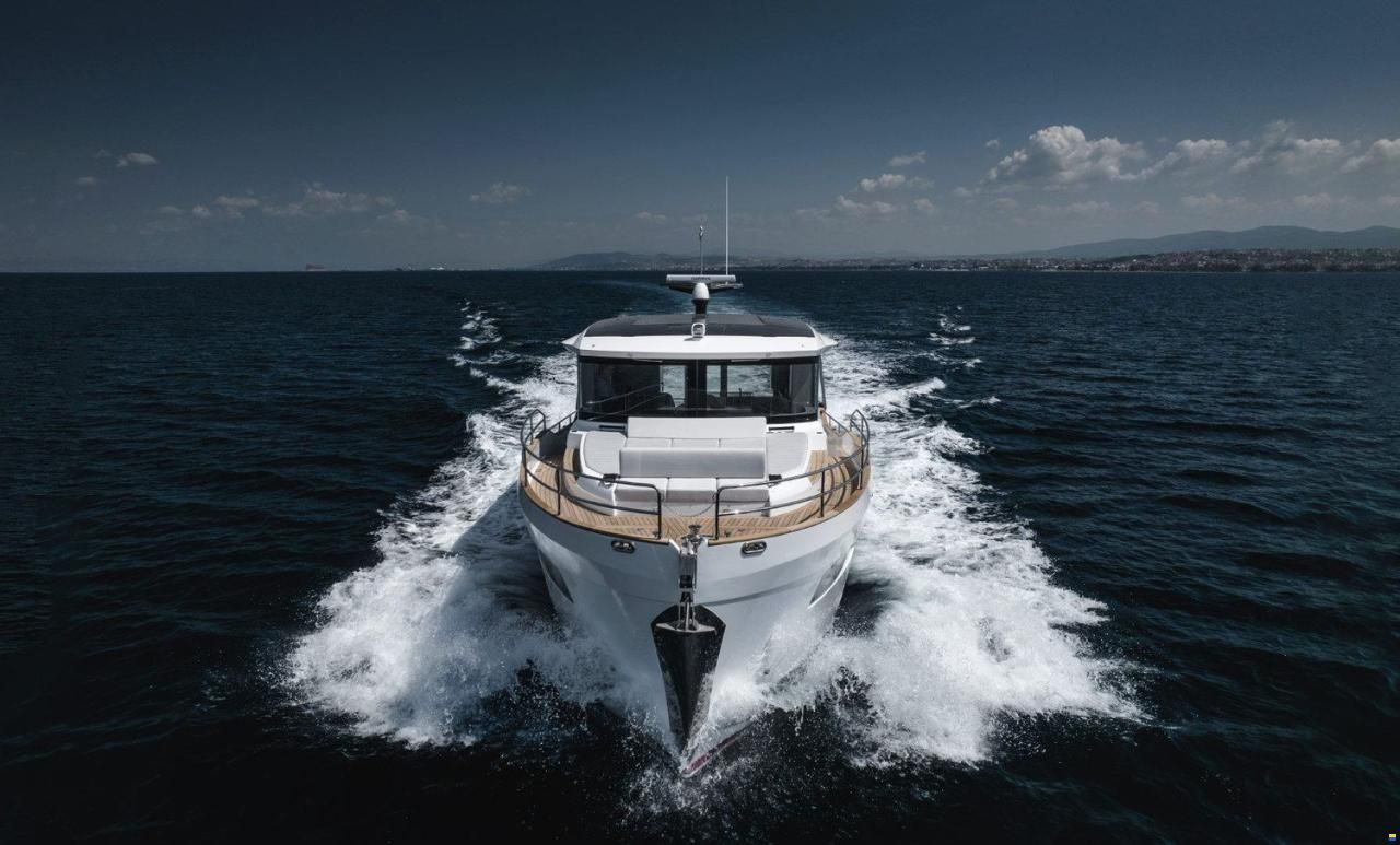 SIRENA 48 COUPE HYBRID