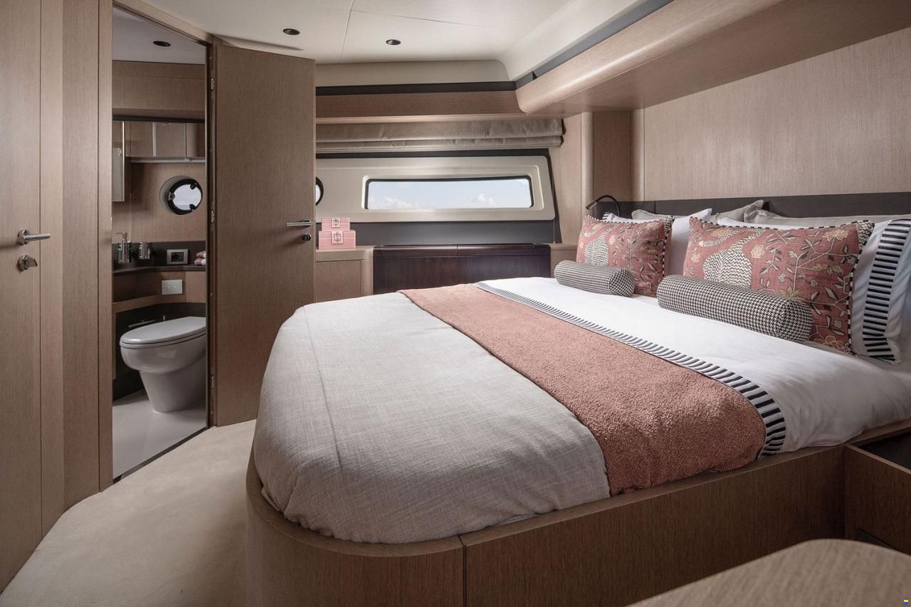 SIRENA 48 COUPE HYBRID