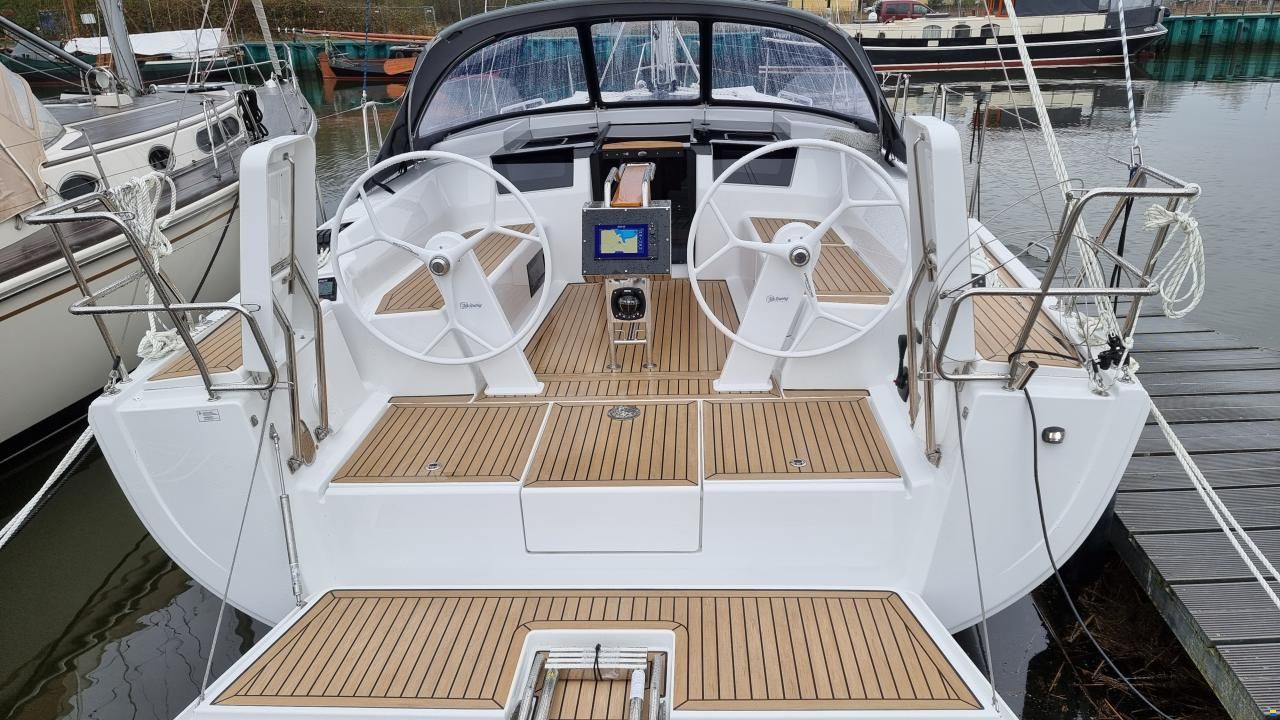 Hanse 388