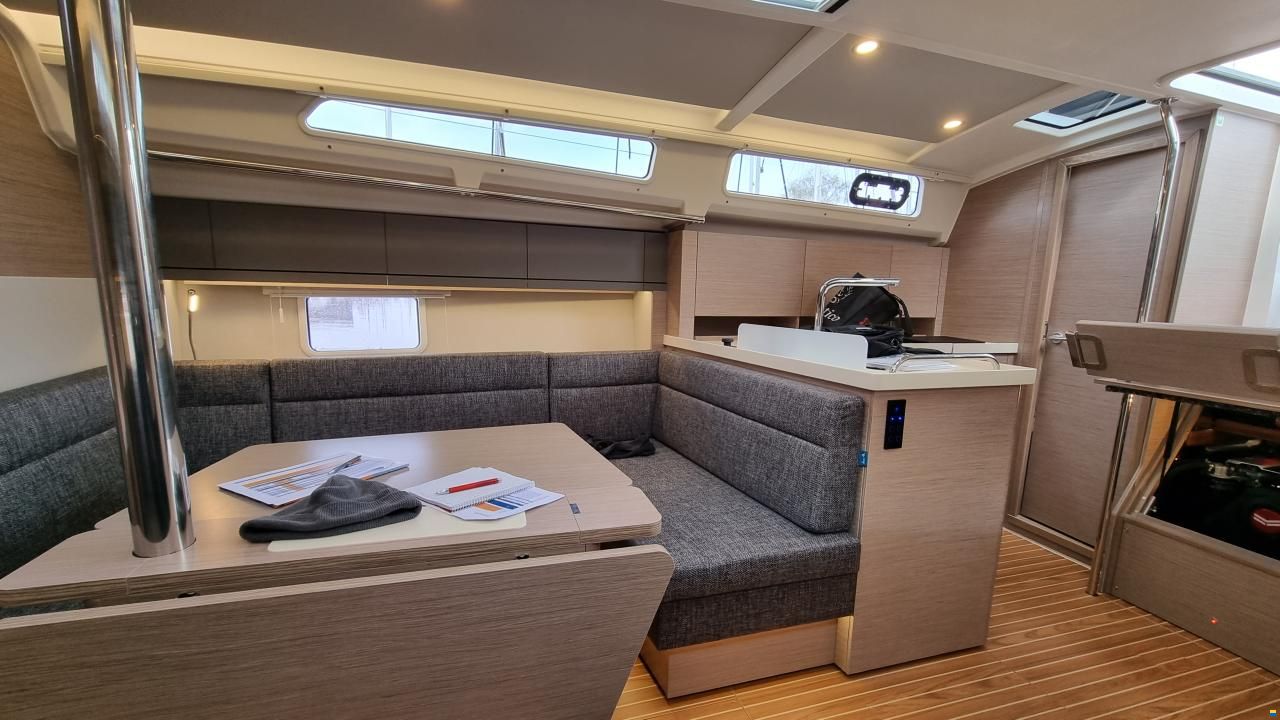 Hanse 388