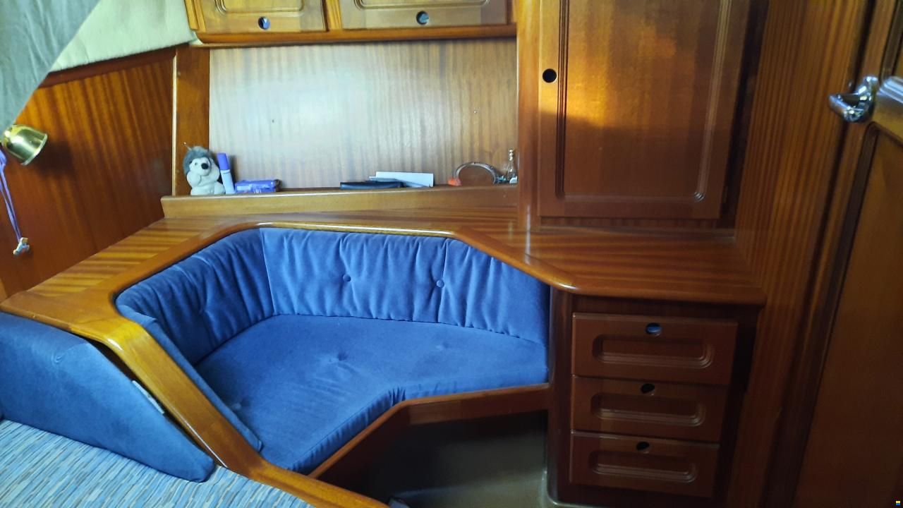 Bavaria 370 Lagoon