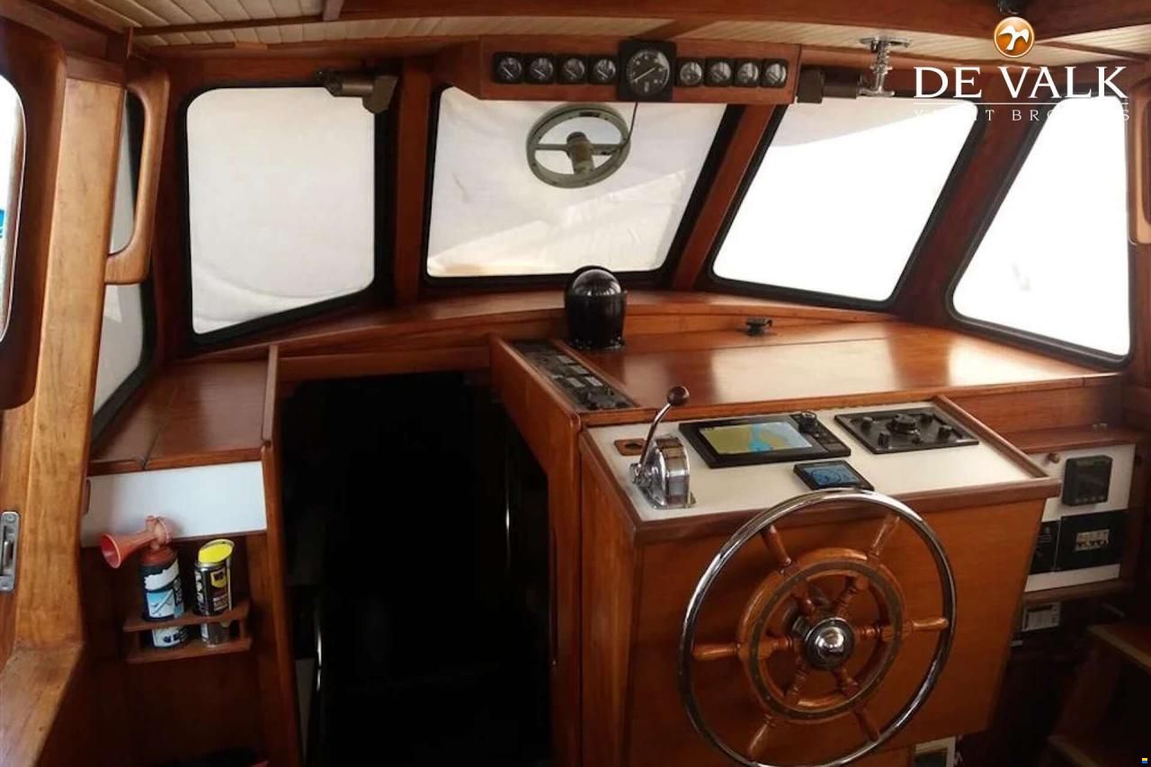 Nauticat 38