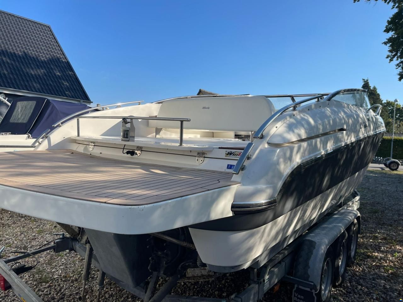 Windy 28 Ghibli