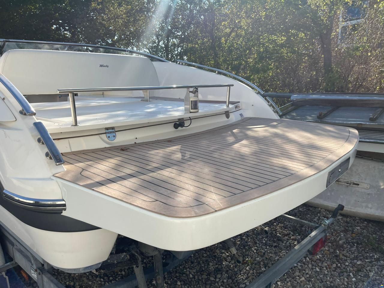 Windy 28 Ghibli