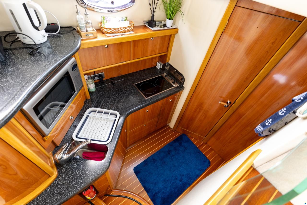 Sealine F37 Flybridge