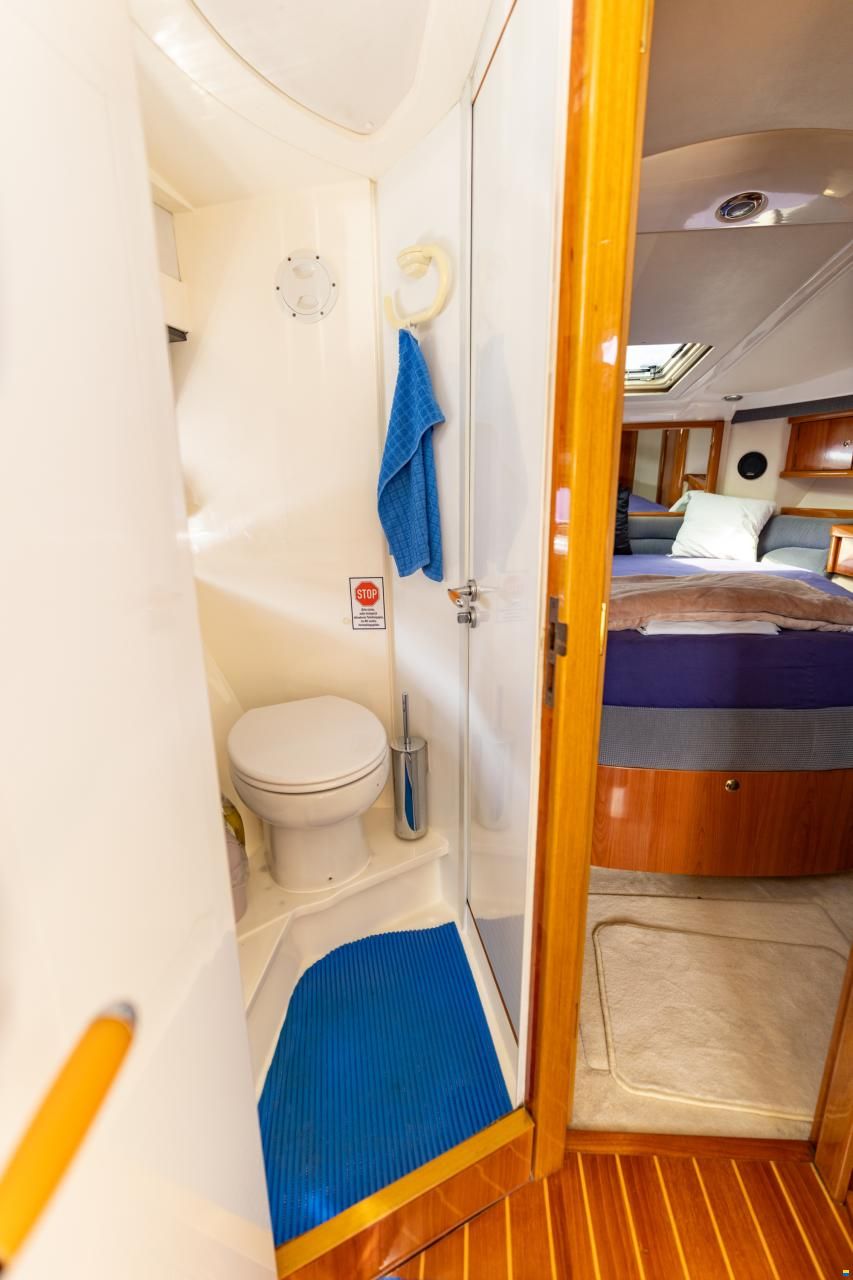 Sealine F37 Flybridge