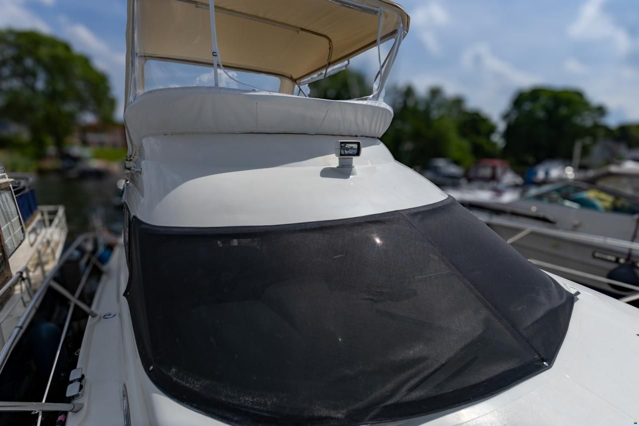 Sealine F37 Flybridge