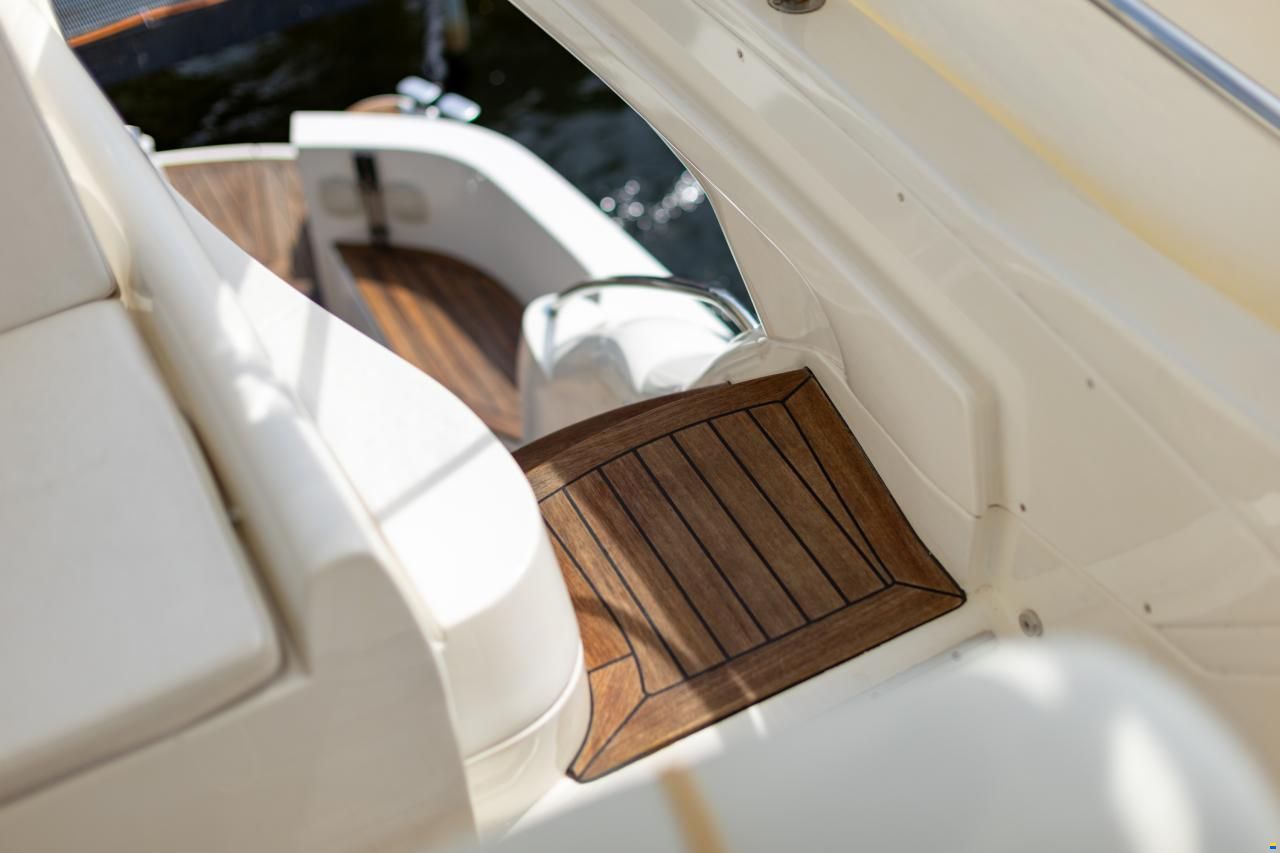 Sealine F37 Flybridge