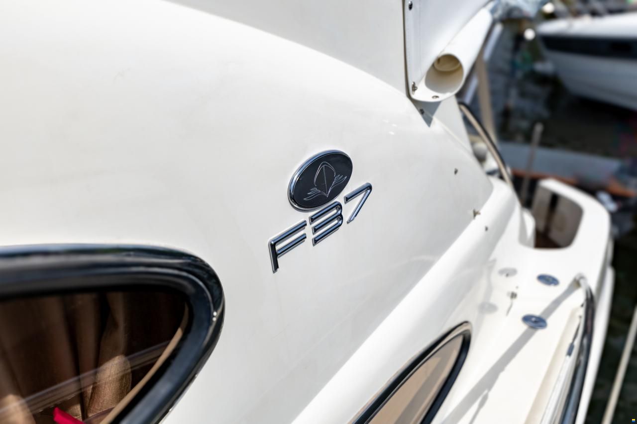 Sealine F37 Flybridge