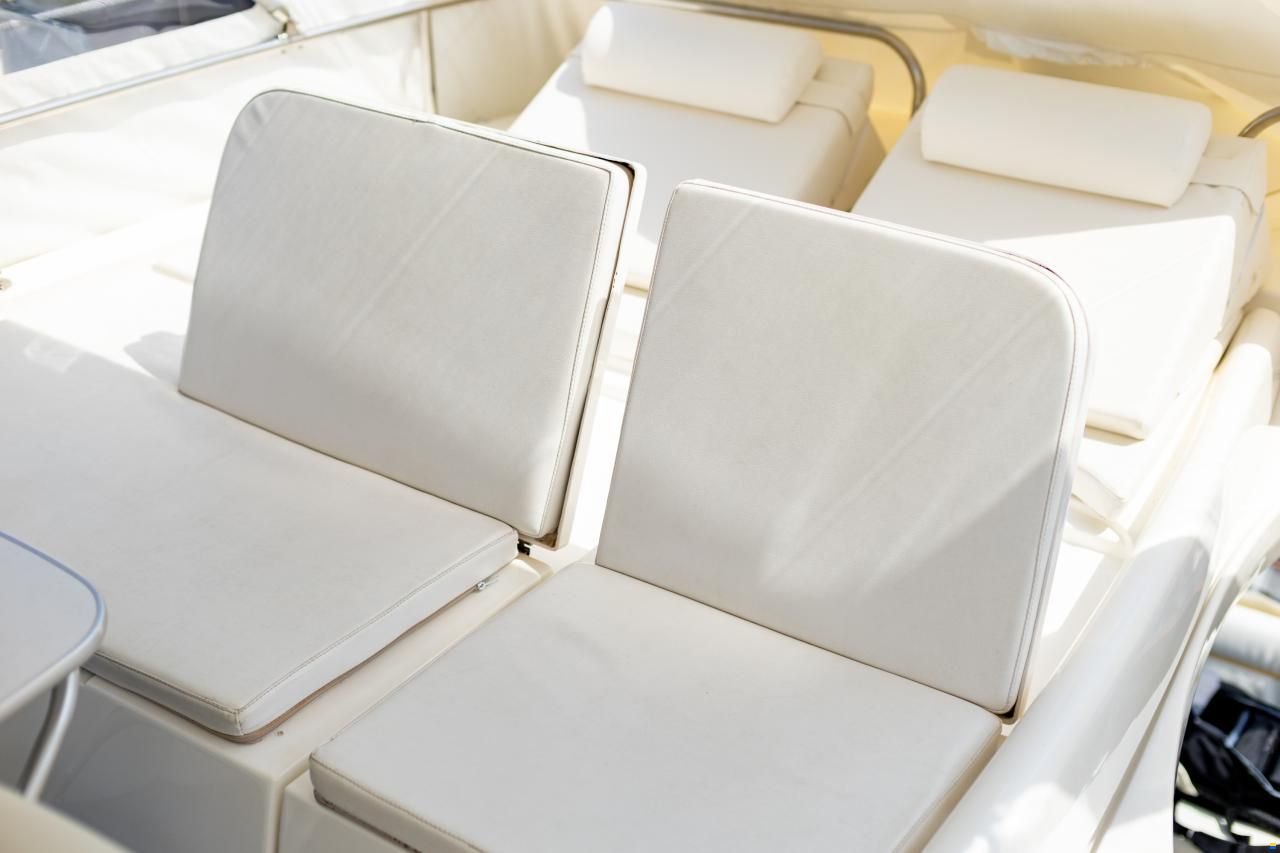 Sealine F37 Flybridge