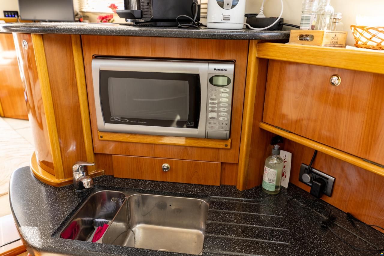 Sealine F37 Flybridge