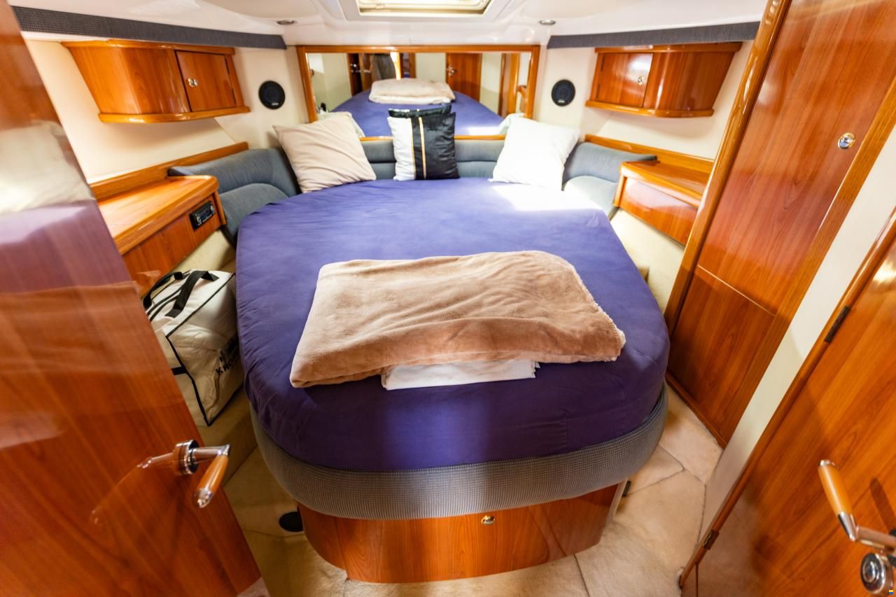 Sealine F37 Flybridge