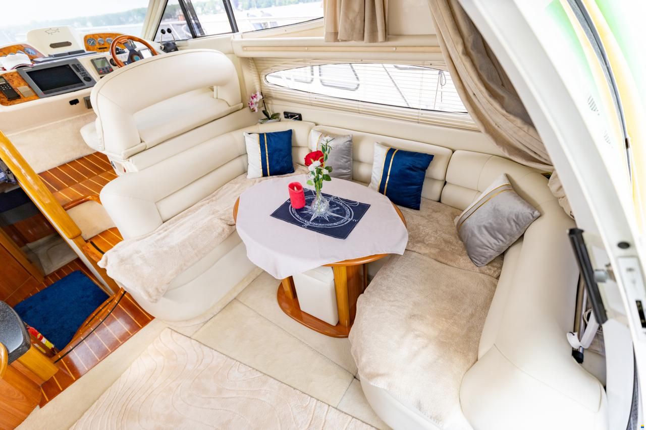 Sealine F37 Flybridge