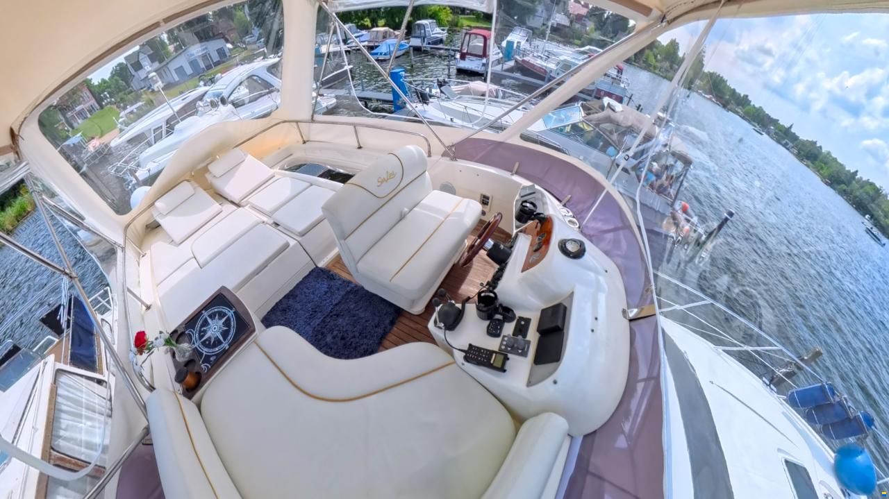 Sealine F37 Flybridge