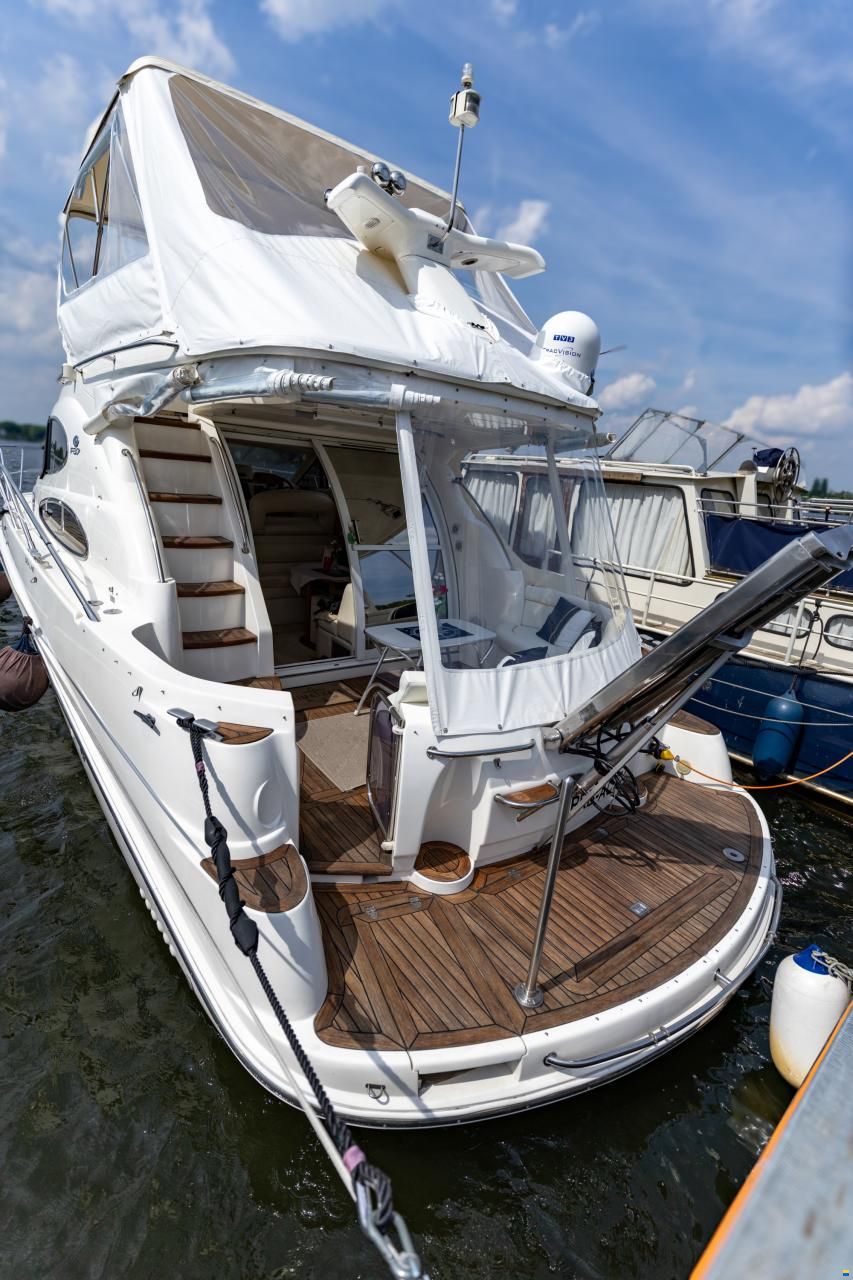 Sealine F37 Flybridge