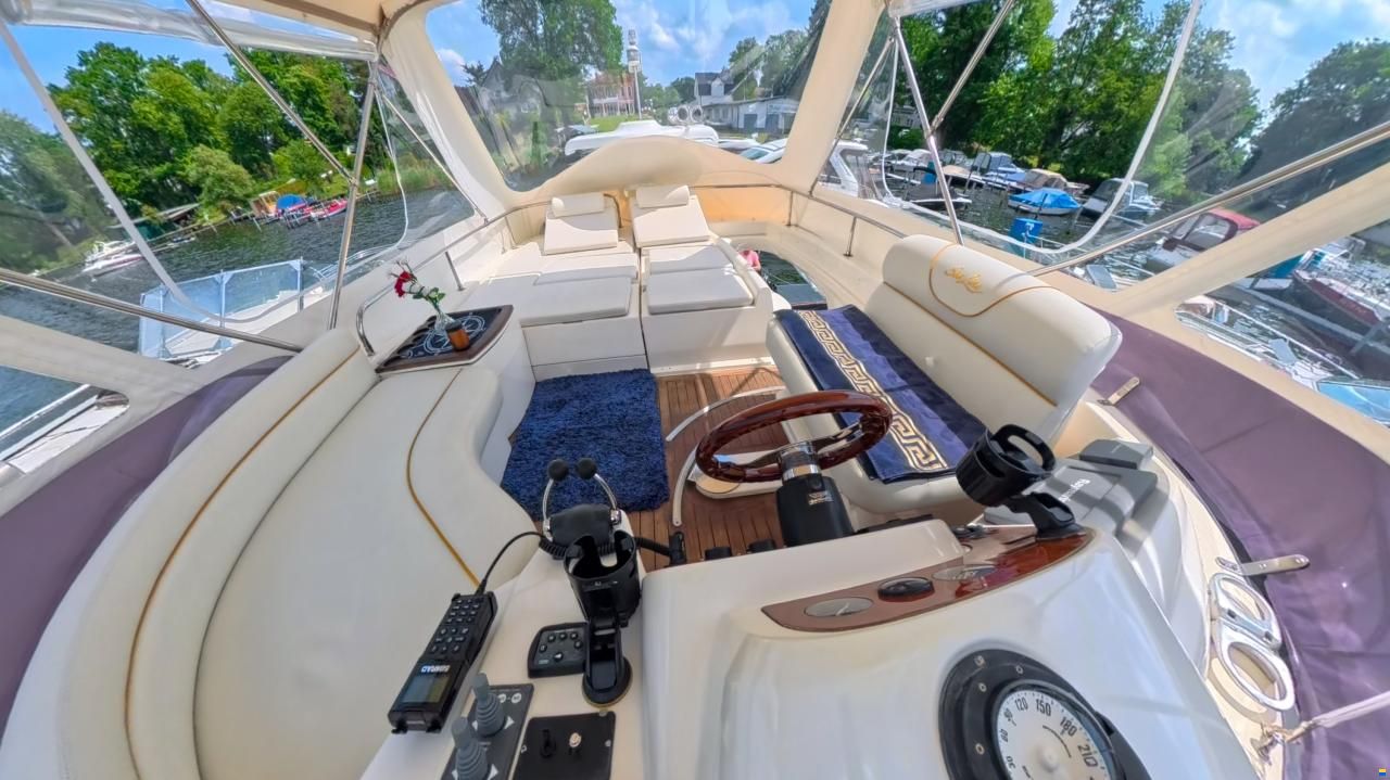 Sealine F37 Flybridge
