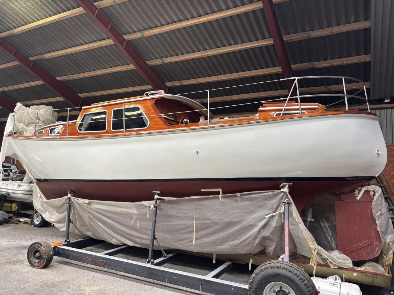 33 Fod Mahogny Ketch