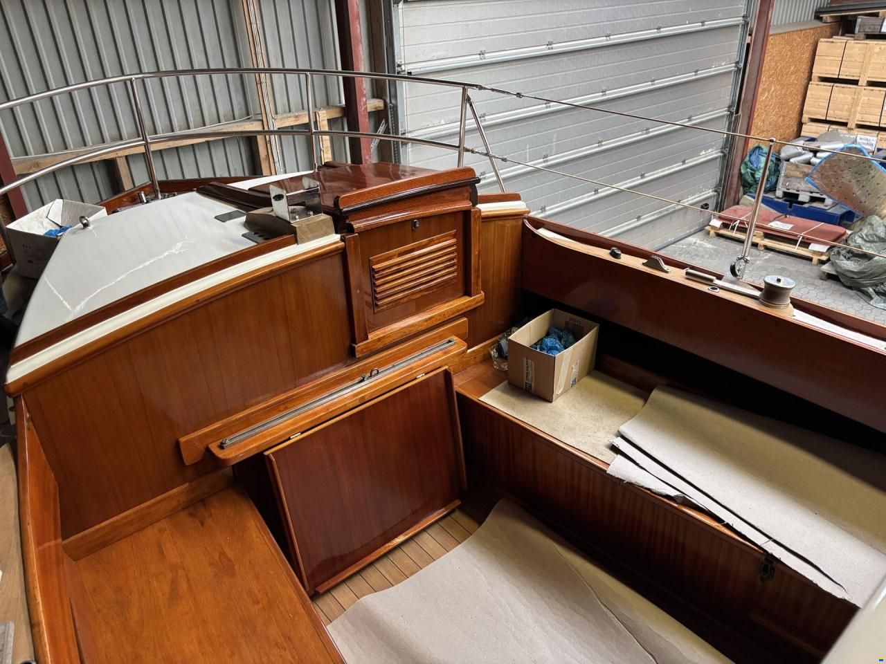 33 Fod Mahogny Ketch