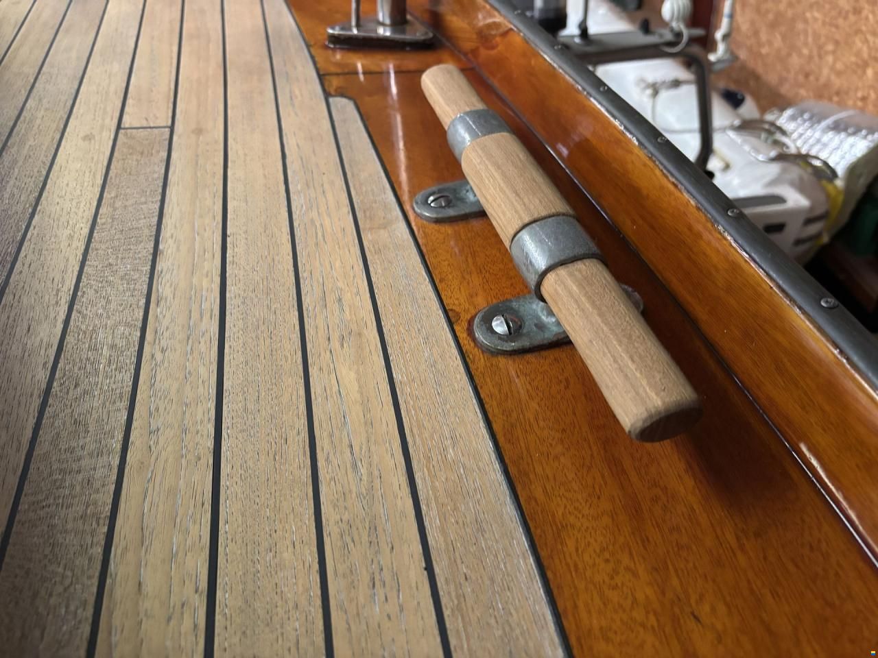 33 Fod Mahogny Ketch