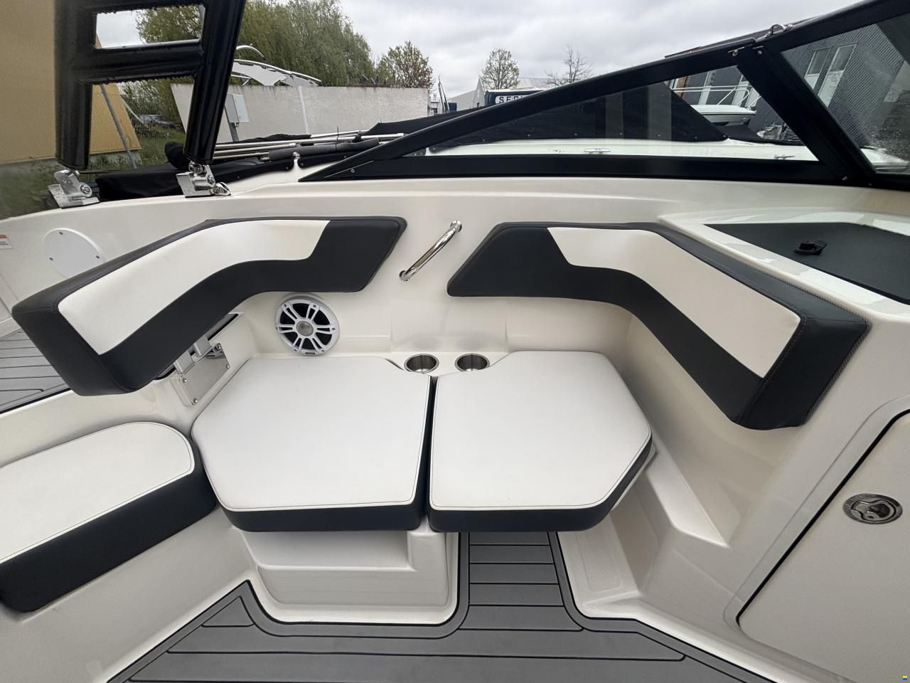 Sea Ray 190 SPXE