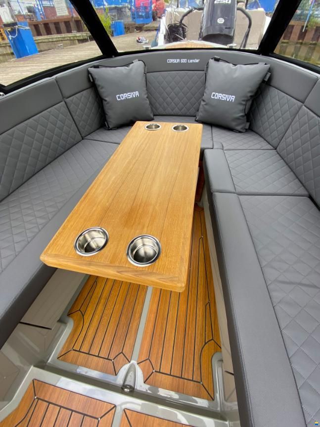 Corsiva 600 Tender