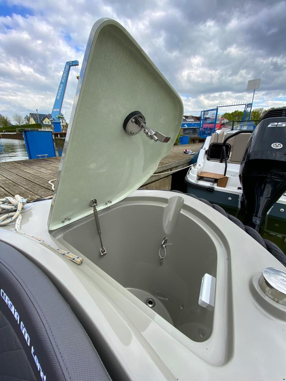 Corsiva 600 Tender