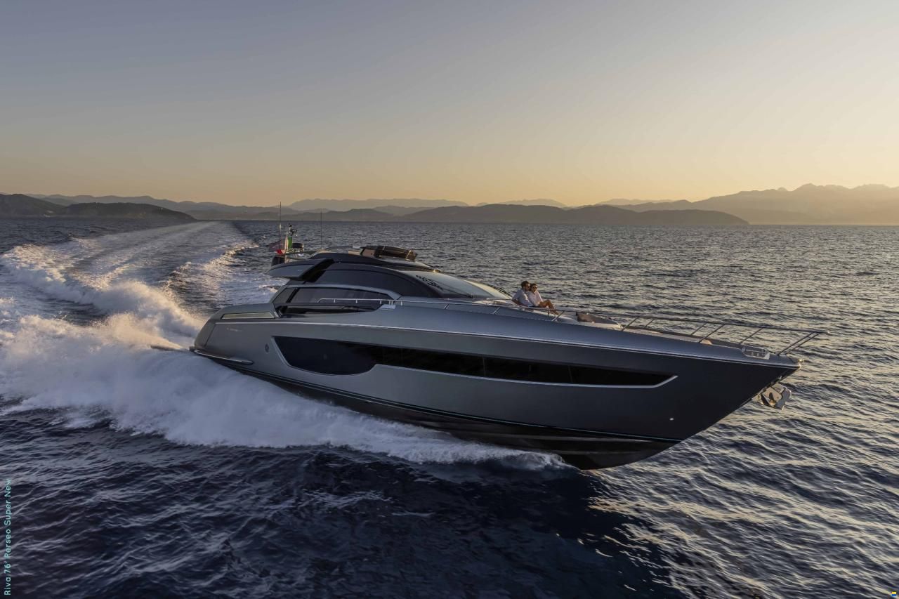 Riva 76 Perseo Super SportFly
