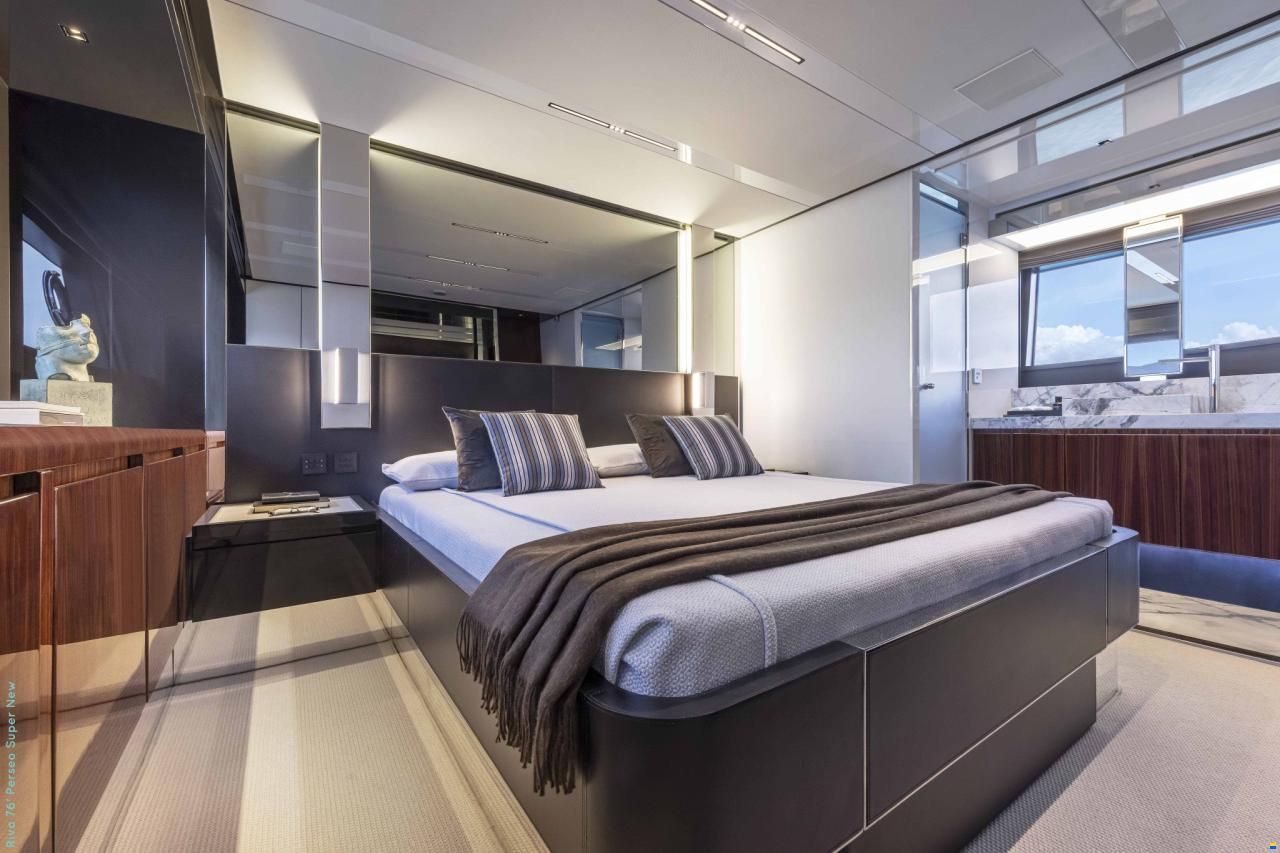 Riva 76 Perseo Super SportFly