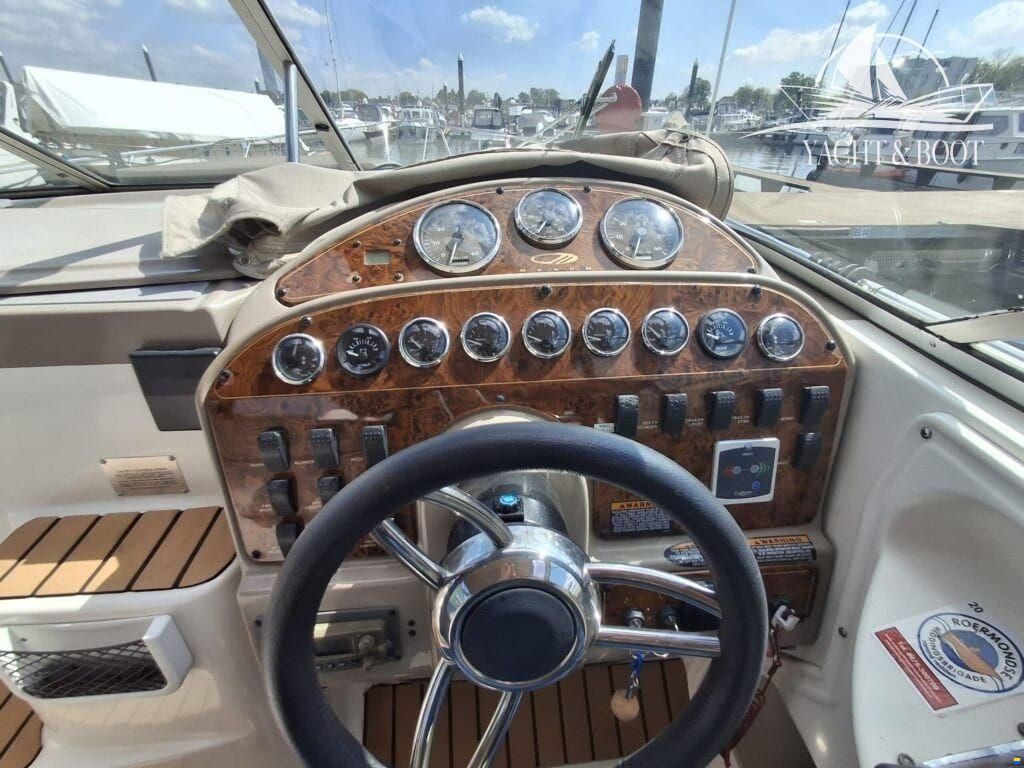 Maxum 2900 SCR