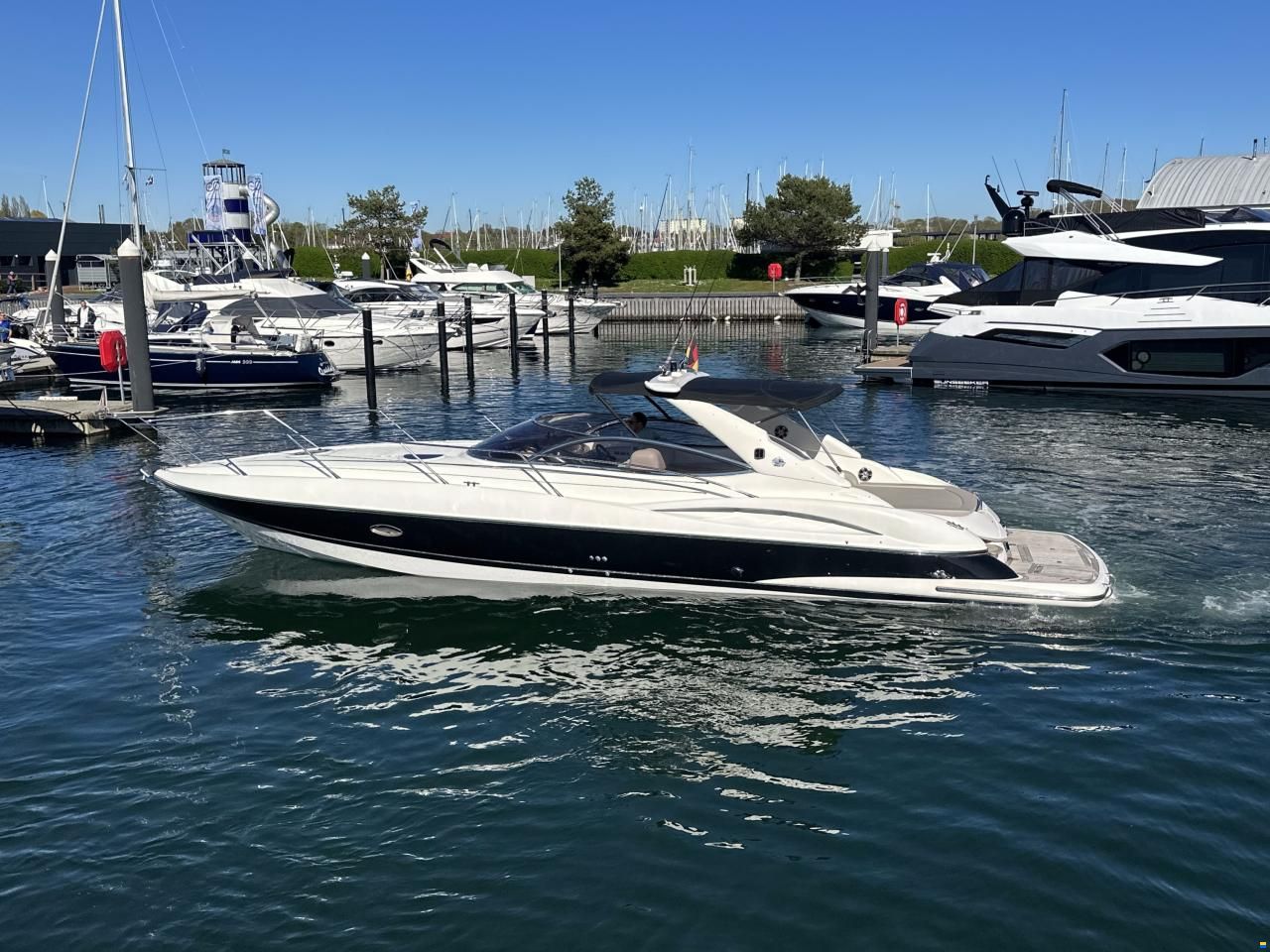 Sunseeker Superhawk 40