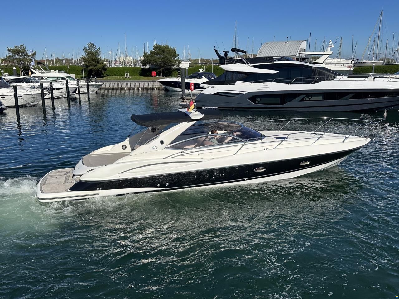 Sunseeker Superhawk 40