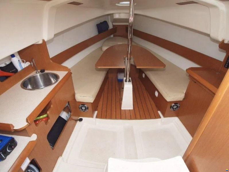 Jeanneau 2500 Sun
