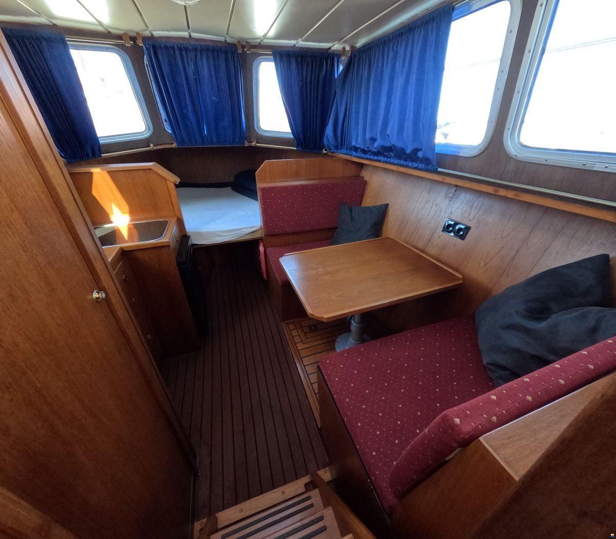 Beachcraft 850 Refit