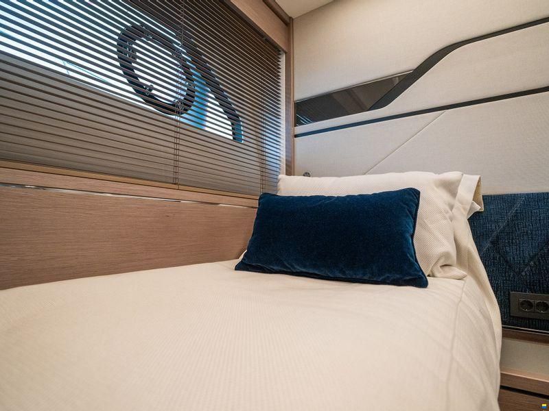 Sunseeker 74 Sport Yacht