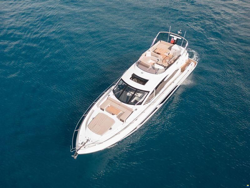 Sunseeker 74 Sport Yacht