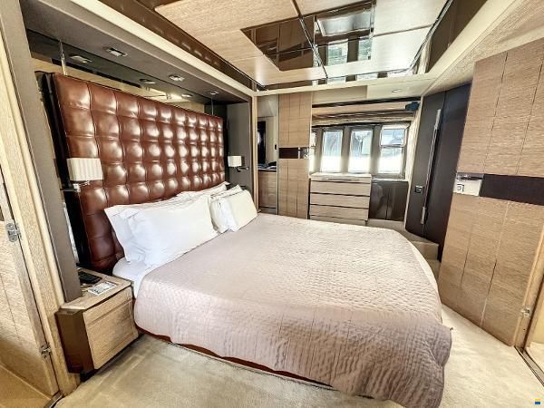 Azimut 70