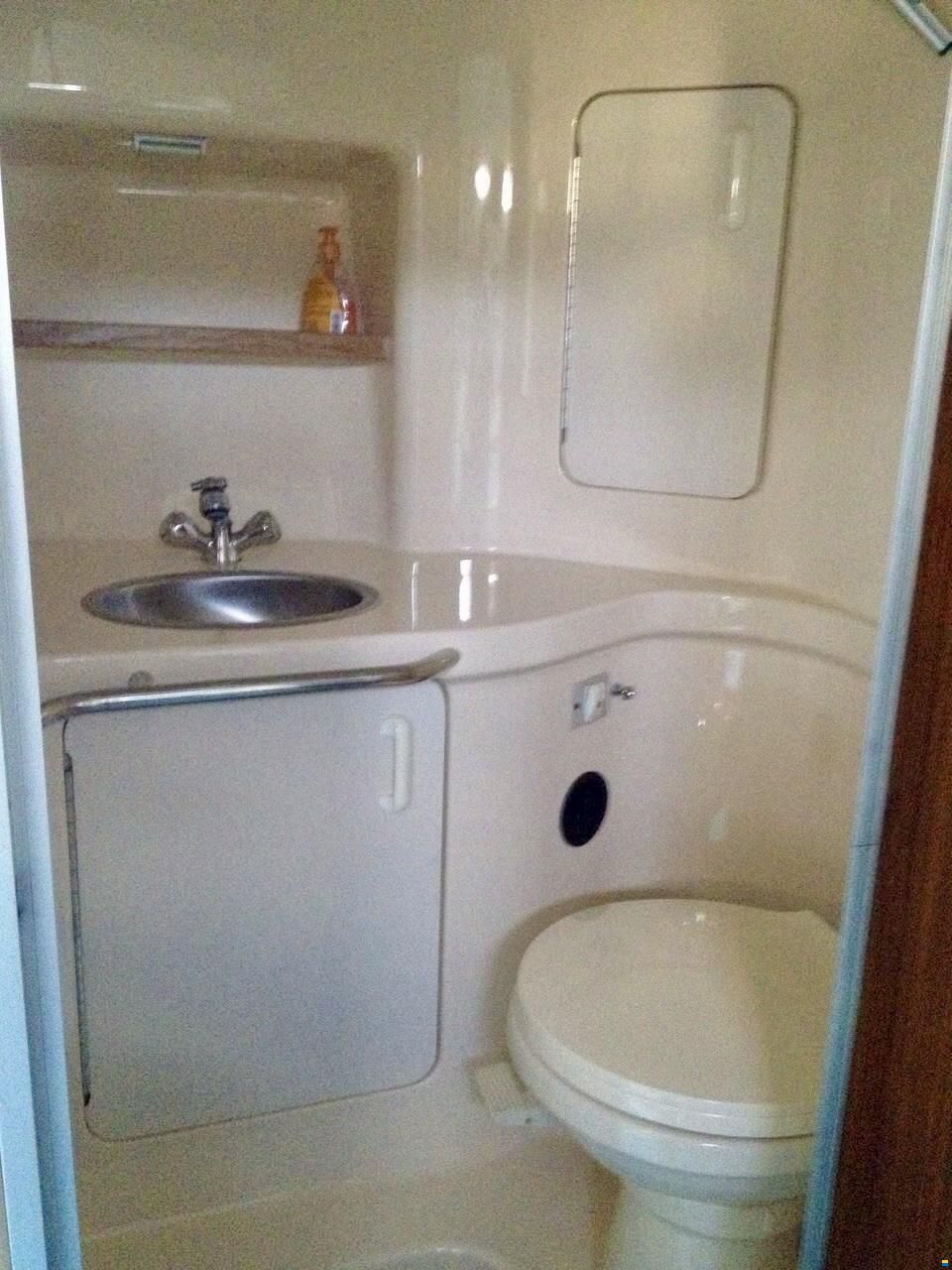 Sea Ray Sundancer 300