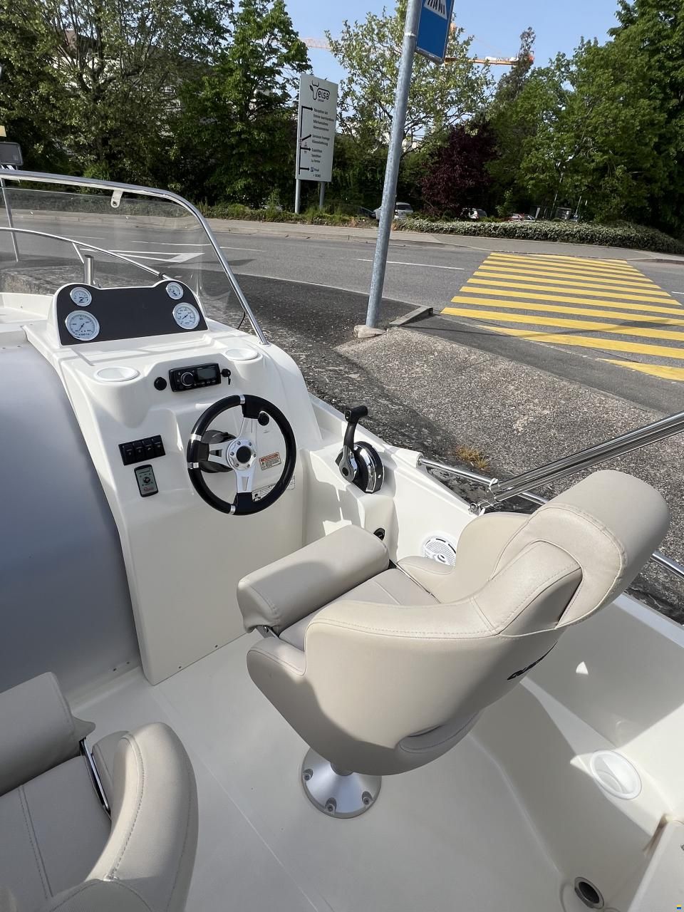 Quicksilver Activ 605