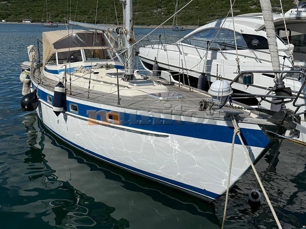 Hallberg-Rassy 38