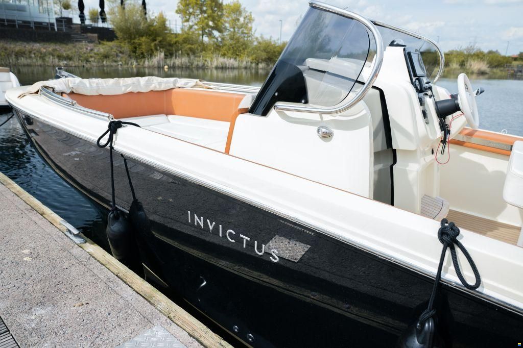 Invictus 240 fx