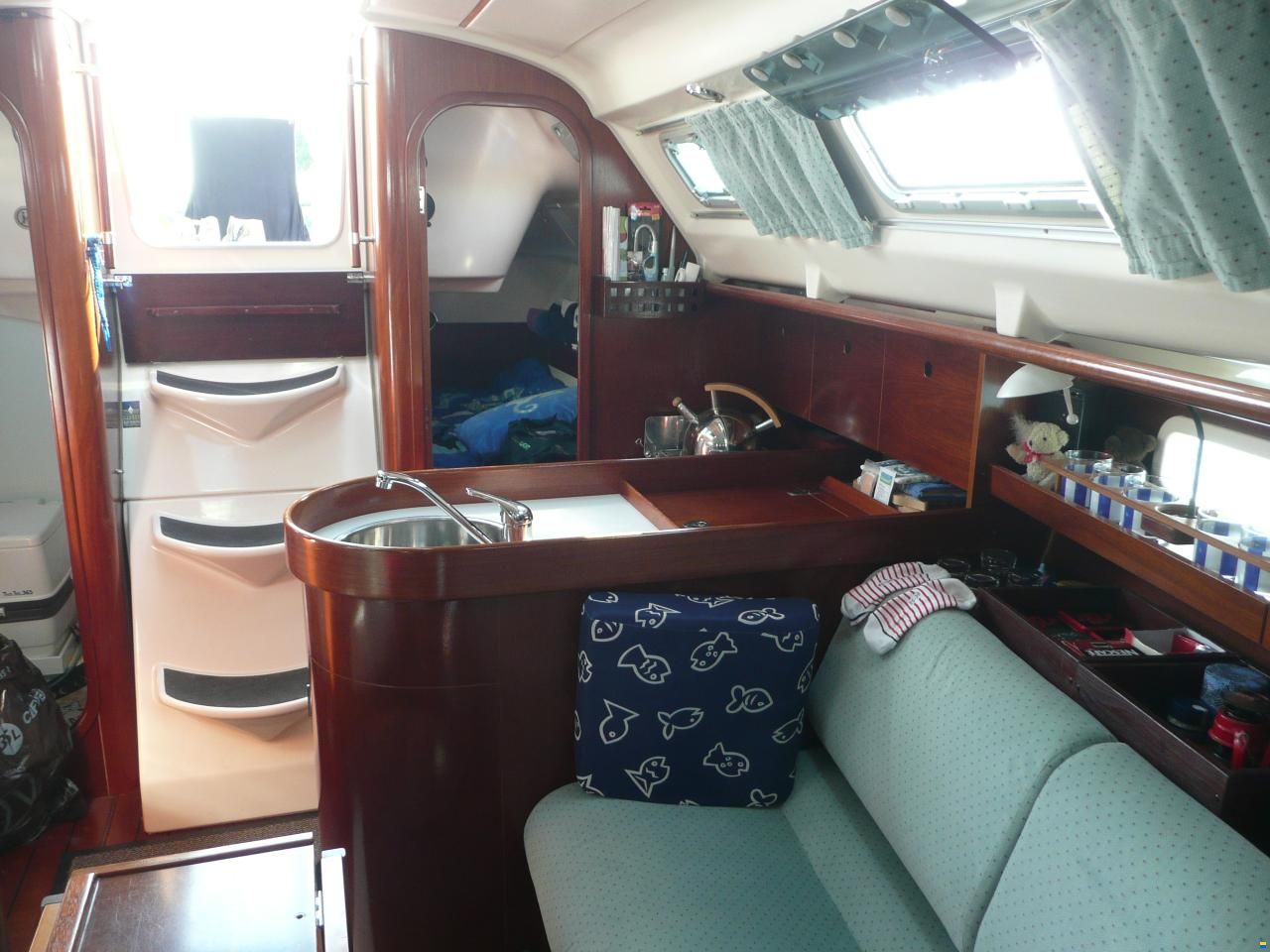 Beneteau Oceanis 300