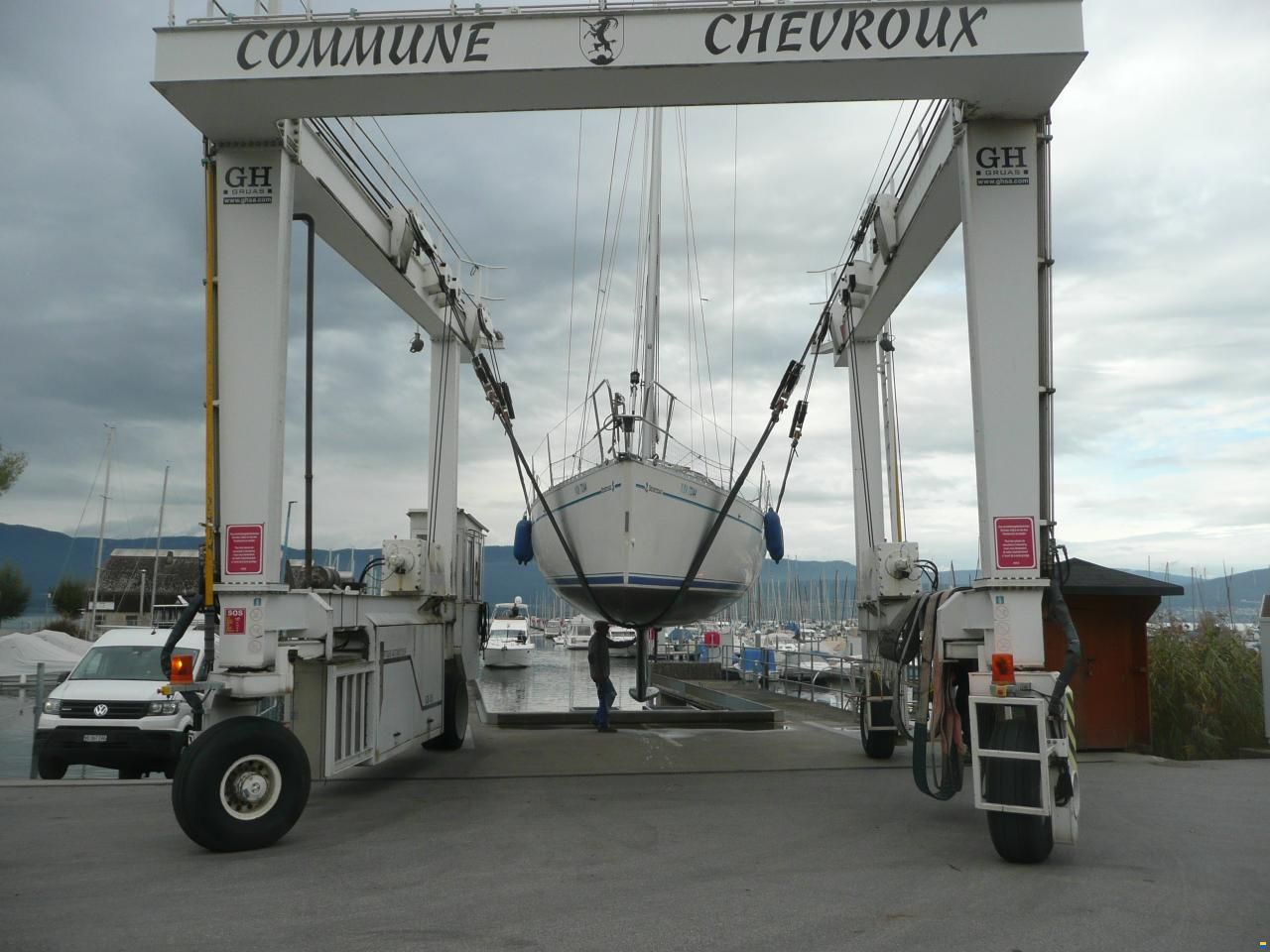 Beneteau Oceanis 300