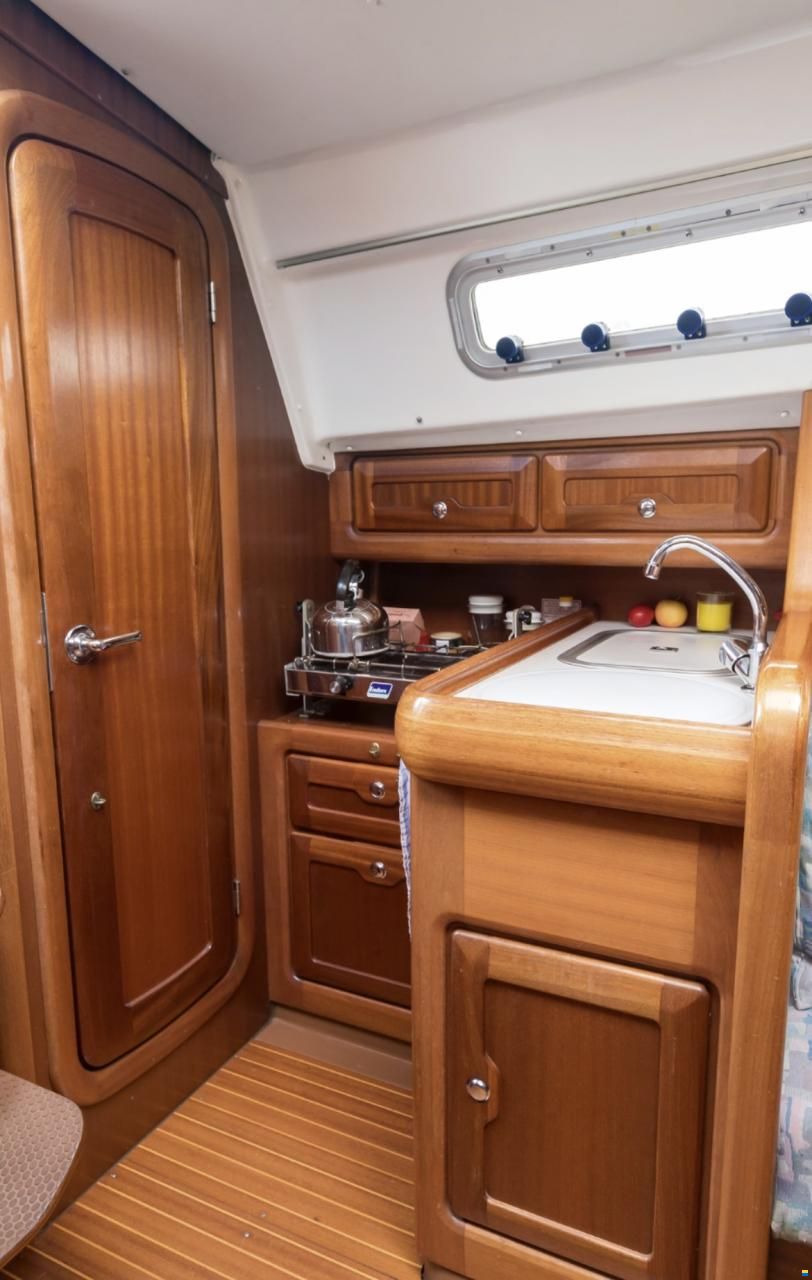 Bavaria 30+