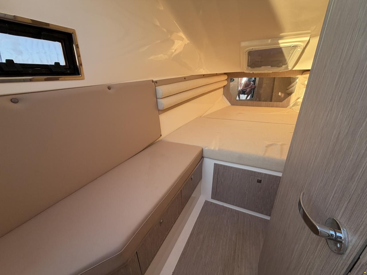Nuova Jolly Prince 33 Sport Cabin
